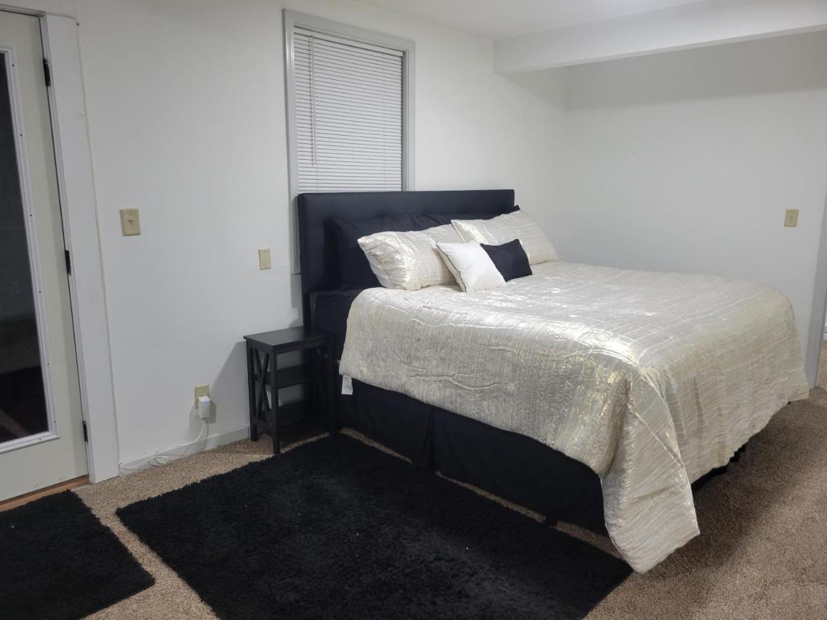 Shared Guest House With Private Rooms Atlanta Exterior photo