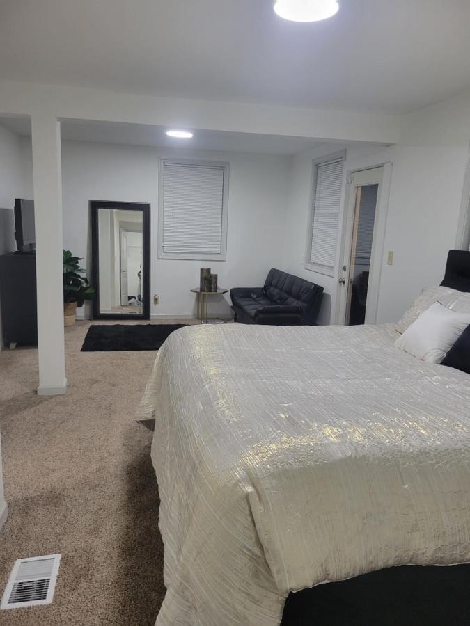 Shared Guest House With Private Rooms Atlanta Exterior photo